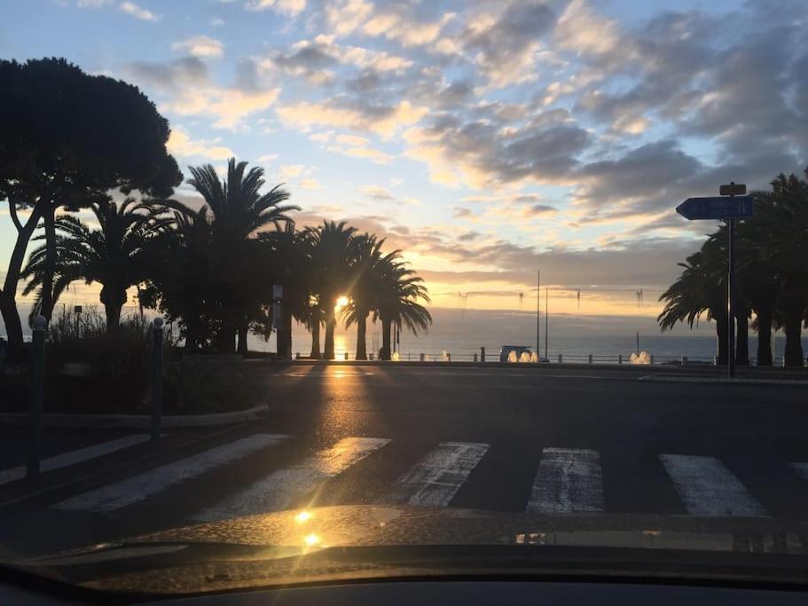 Studio 28 M2 Au Calme A Μεντόν Εξωτερικό φωτογραφία